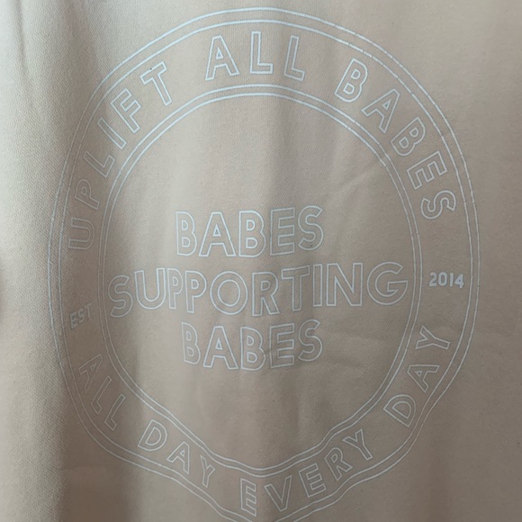 Brunette the Label Sweatshirt - Picture 10 of 13